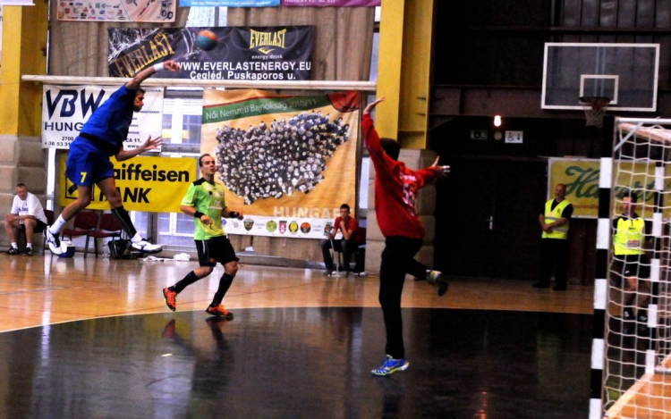 Felejthető első, jó második félidő