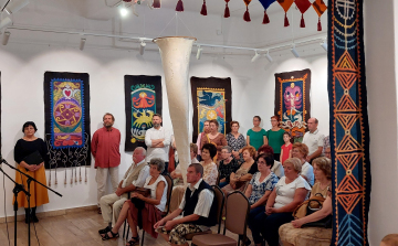 Égigérő - mesélő nemezek