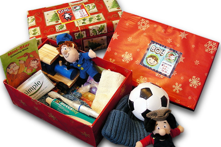 Cegléden is várják a cipős dobozokat