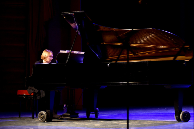 Nicole Taylor koncert