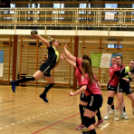 Megint nyertek a felnőttek