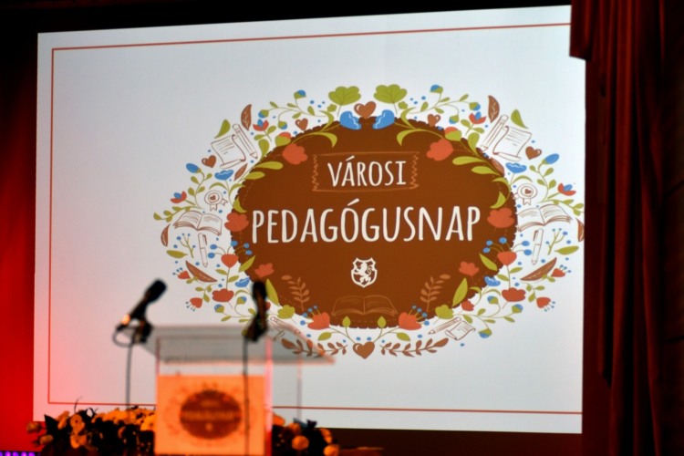 A pedagógusokat köszöntötték