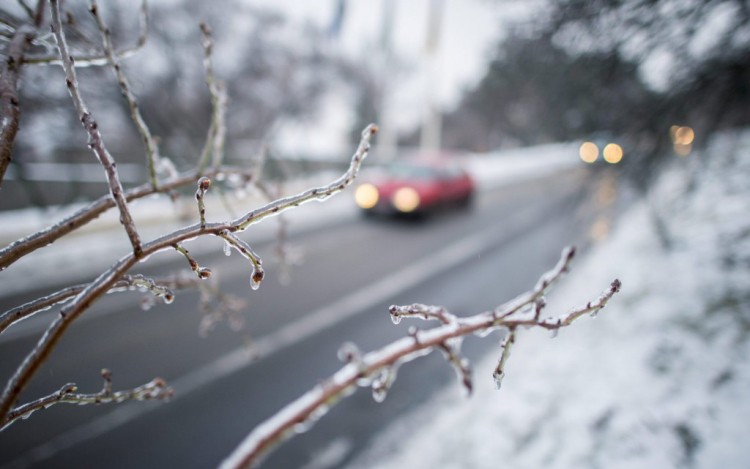 Túlhűlt vízcseppek miatt adtak ki riasztást