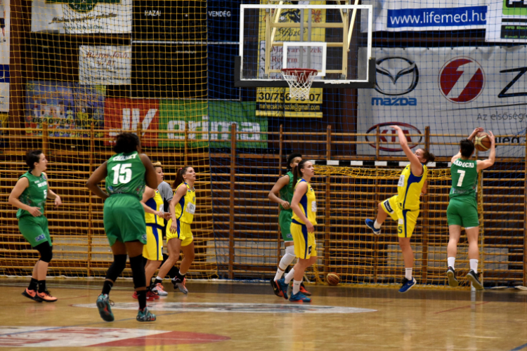 CEGLÉDI EKK – CMB CARGO UNI Győr 72 – 63