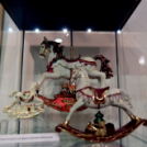 Hintaló kiállítás a Ceglédi Galériában