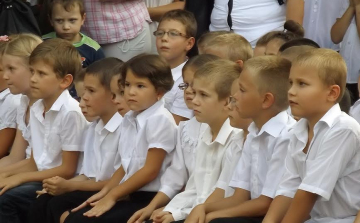 Több meglepetés is várta az iskolapadba visszaülő diákokat a Várkonyiban