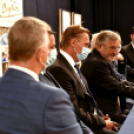 Aláírták a szerződést