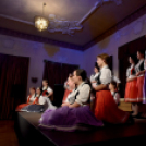 Vasfüggöny kölnivel - könyvbemutató 