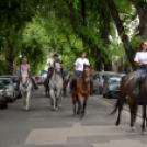 Lovasfelvonulás a belvárosban