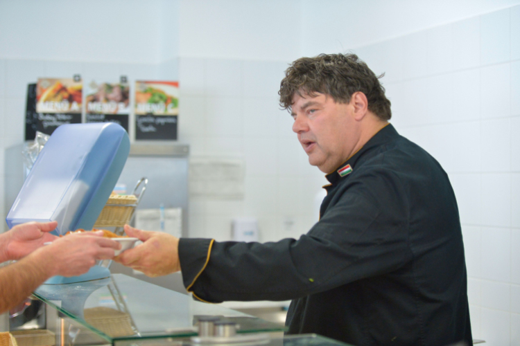 Megbízható Munkaadó Cegléden