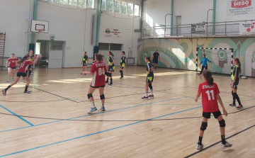 Öt Cápa bajnoki, négy győzelem