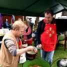 Anyámtyúkja - Csemő