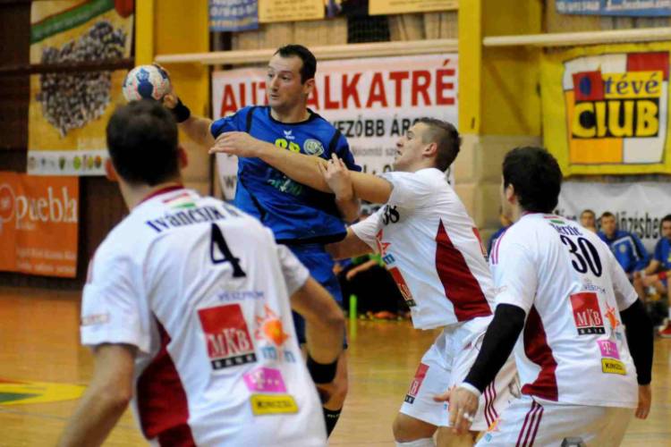 Cegléd-Veszprém 25-40