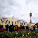 Éneklés a TV torony kilencedik emeletének teraszáról