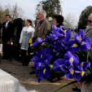 Koszorúzás a köztemetőben - Március 15.