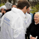 Esőben is kampányoltak Cegléden