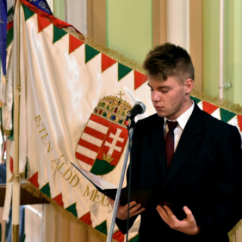 Megemlékezés a gimnáziumban