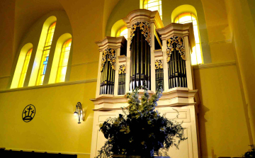 Az ország első Bach-orgonája Cegléden