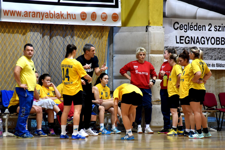 Gyáva népnek nincs hazája