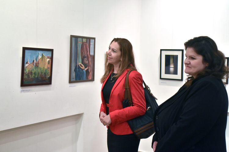 Kiállítottak a Ceglédi Alkotók