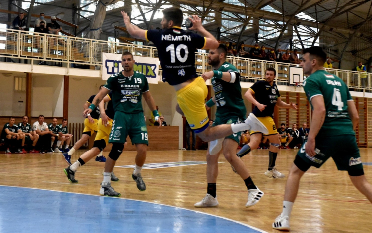 CEGLÉDI KKSE–HE-DO B. BRAUN GYÖNGYÖS 30–25 (13–13)
