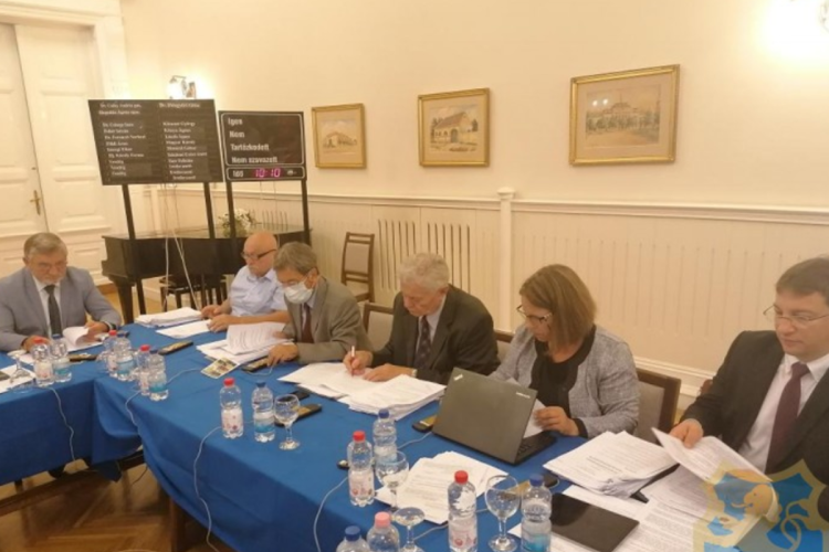 Újra ülésezett a testület