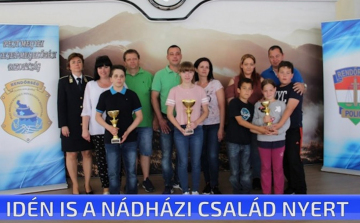 Közlekedik a család