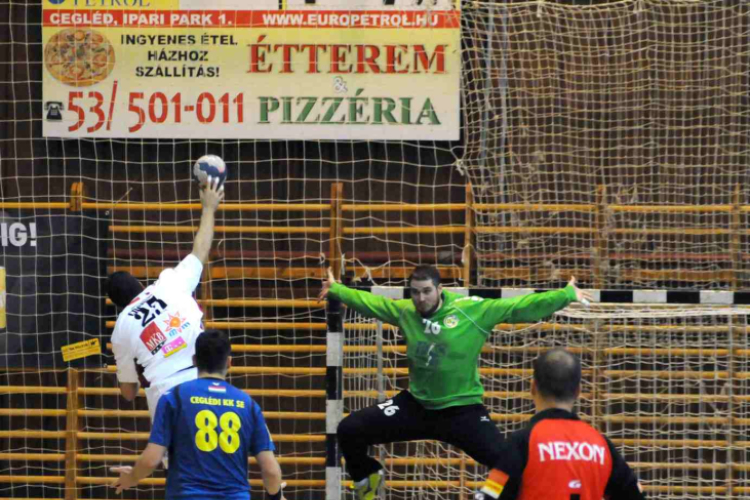 Cegléd-Veszprém 25-40