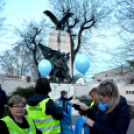 Séta a kékbe borult Autista házhoz