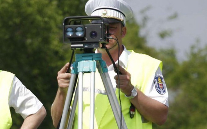 Figyelem! Lesifotósok az utakon