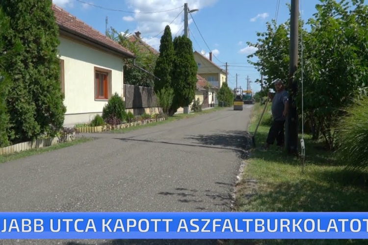 Leaszfaltozták az Akasztószél utcát