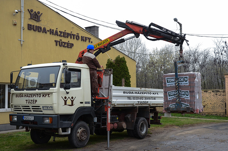 Buda-Házépítő Kft. Tüzelő- és Építőanyag Kereskedés