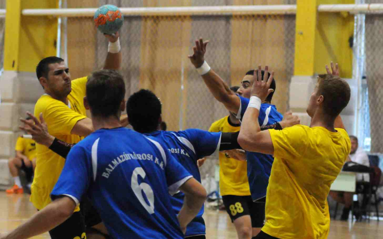 Barátságos adok-kapok