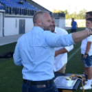 Első szezonbeli hazai meccs és éremosztás