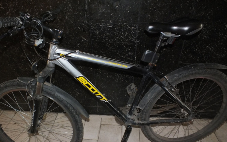 A sértett érte tetten a kerékpártolvajt Cegléden