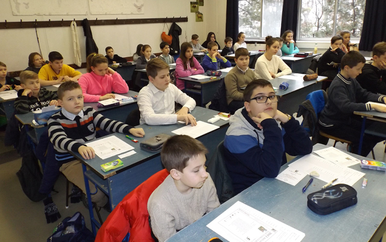 Matekoztak a Várkonyiban