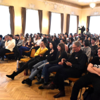 PATKÓS IRMA suli rendhagyó óra és építési terv átadás