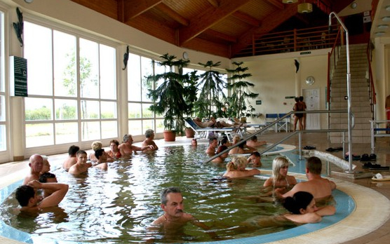 A strand ünnepi nyitvatartása