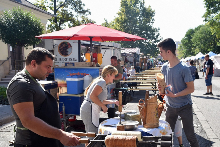 Huszárkonyha - 1848-as étkeink