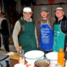 Csemői hagyományos hurkatöltő verseny