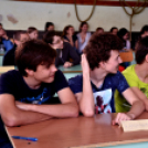 Vetélkedő a gimiben