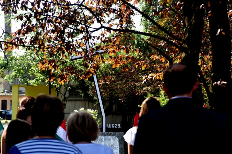 75 éve érte bombatámadás Ceglédet