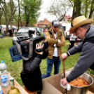 Anyámtyúkja - Csemő