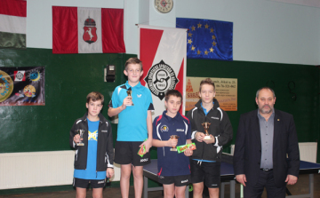 Minden korosztályban a dobogón végeztek a ceglédiek