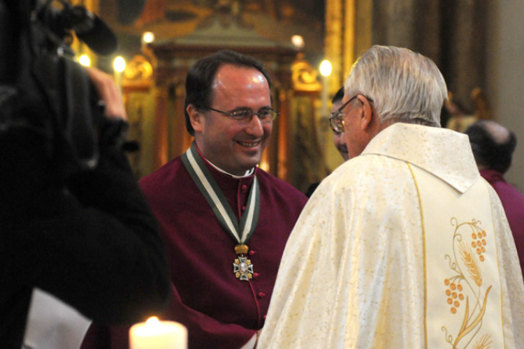 Gyémántmise Cegléden