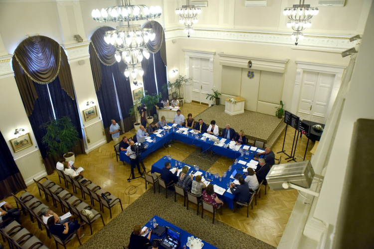 Rendkívüli ülést tartottak