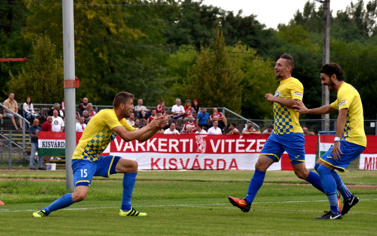Pontot szereztünk a listavezető ellen