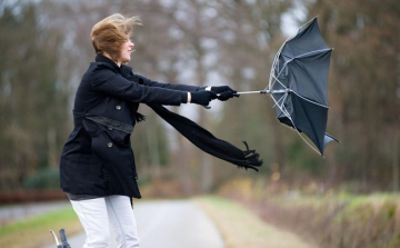 Különösen gyorsan jár ma a levegő Cegléd felett