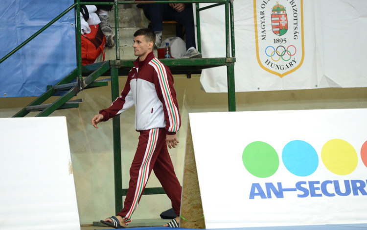 Idő előtt búcsúzott Ungvári