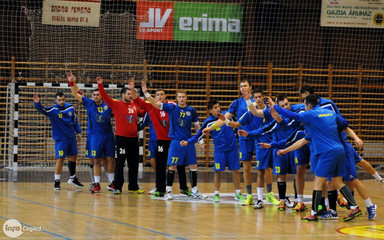 Cegléden kezdődik a nagy menetelés